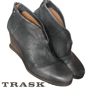 Trask Tenley Leather Wedge Booties